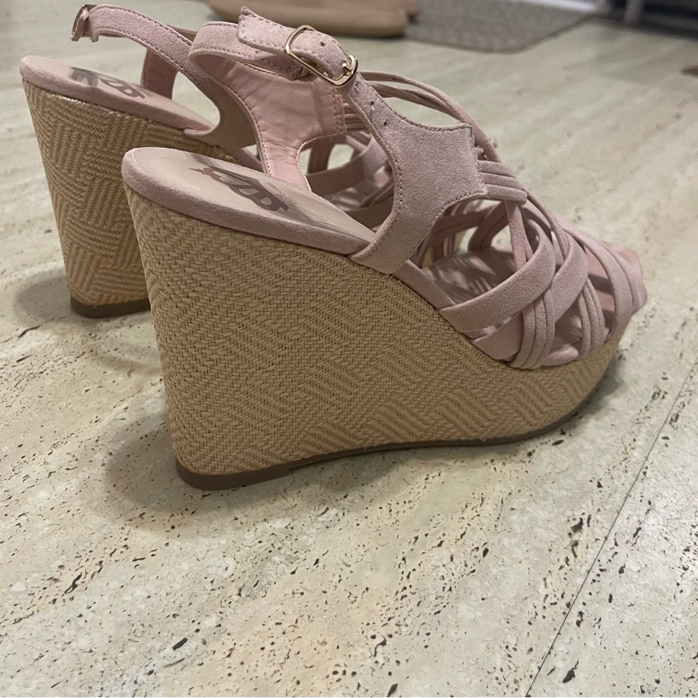 Elegant Pink Wedge Sandals